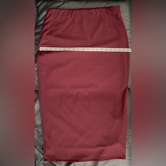 ✨ Fashion Nova Bodycon Pencil Skirt - Picture 5 of 6